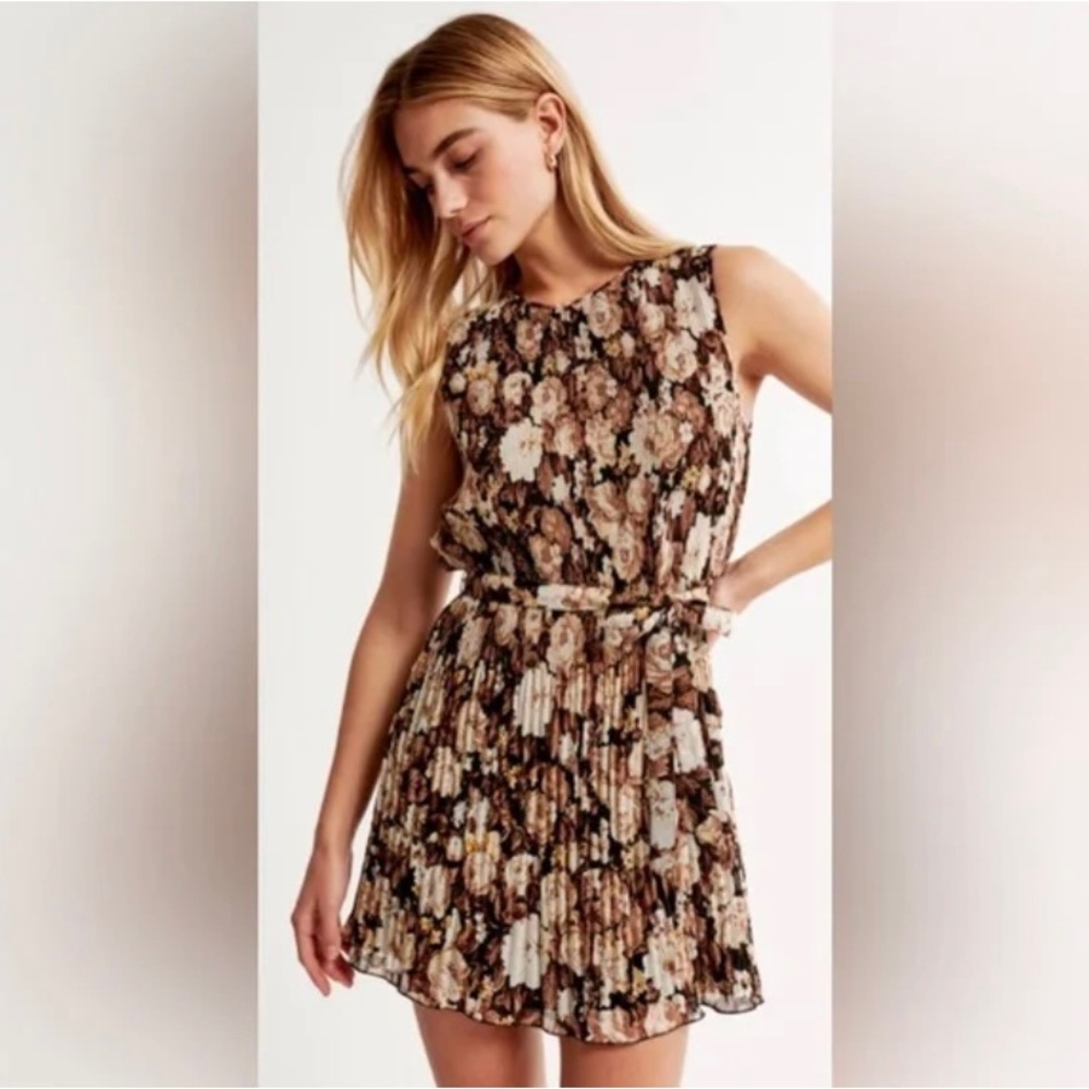 Abercrombie Women's
High-Neck Plisse Mini Dress